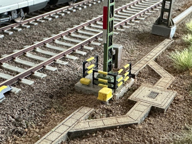 5 Stück Elektronikanschlusskasten EAK 30 Signalkästen fertig coloriert Spur H0 | FS-Modellbahn.de