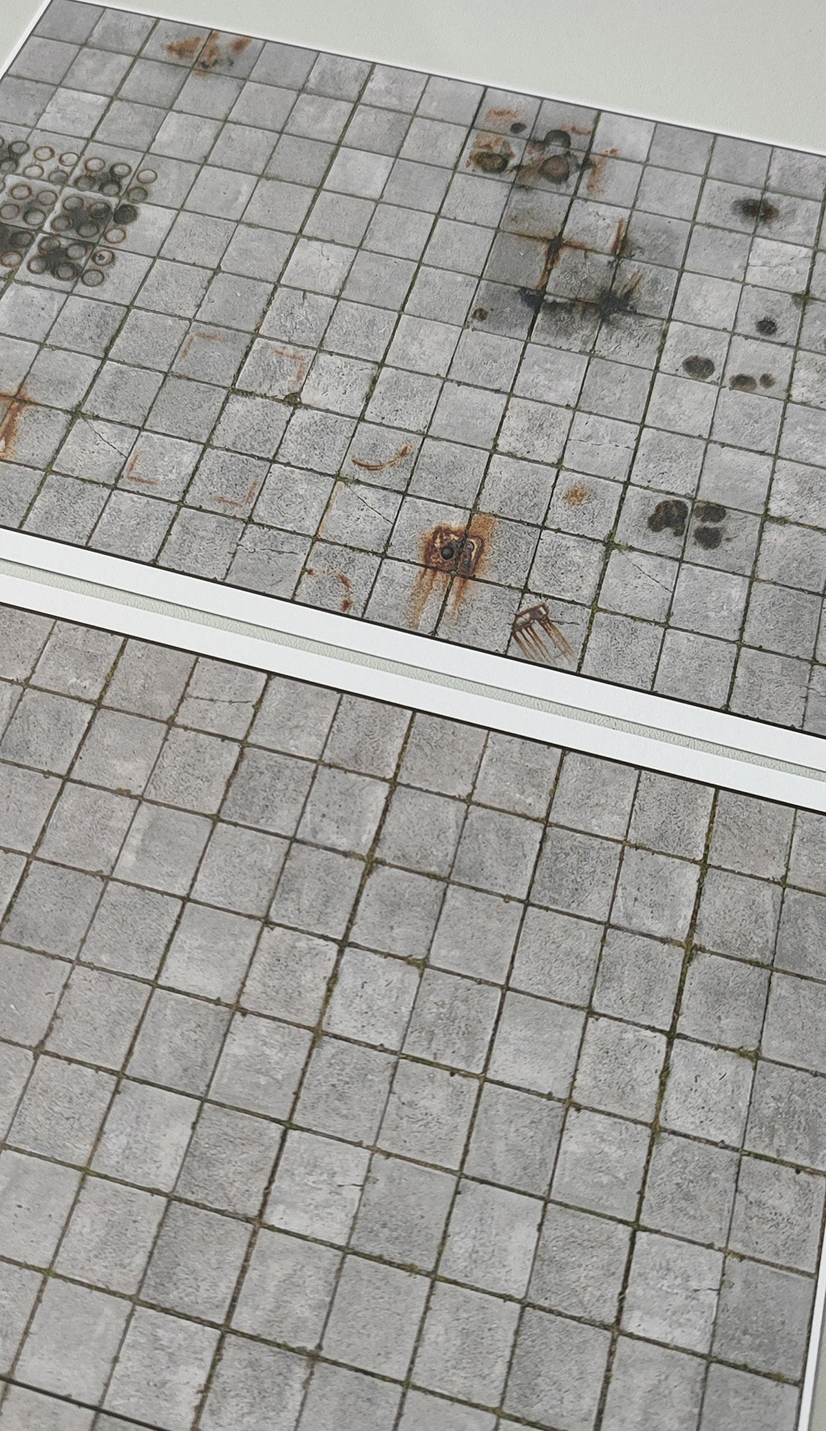 2er Set Dekorbögen stark gealterter Betonplattenboden für Gewerbegelände in Spur N