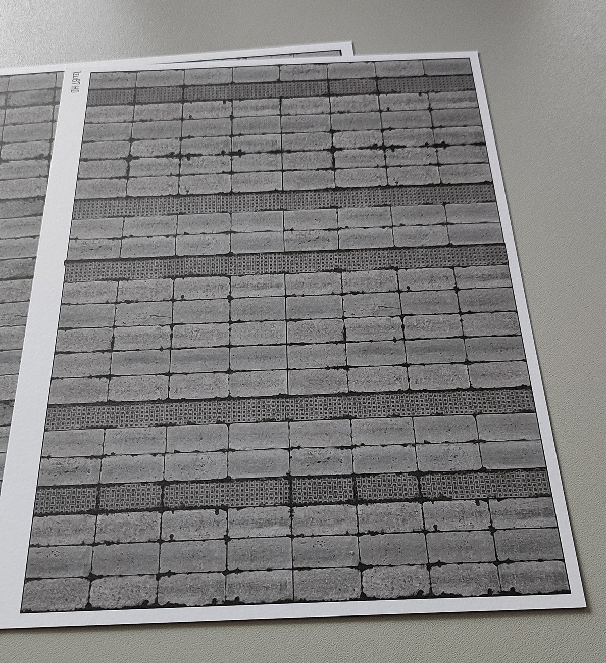 2er Set Dekorbögen Betonplattenweg ehemalige DDR in Spur H0 | DB00000071