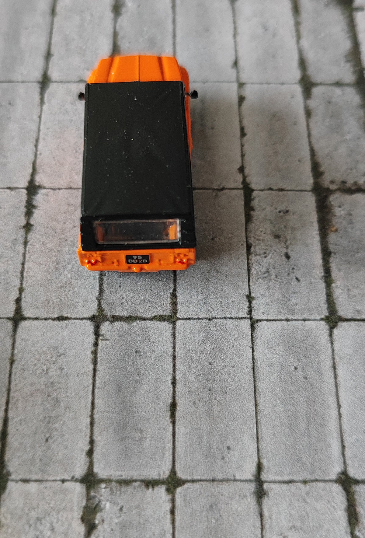 2er Set Dekorbögen Betonplattenweg ehemalige DDR in Spur H0 | DB00000071