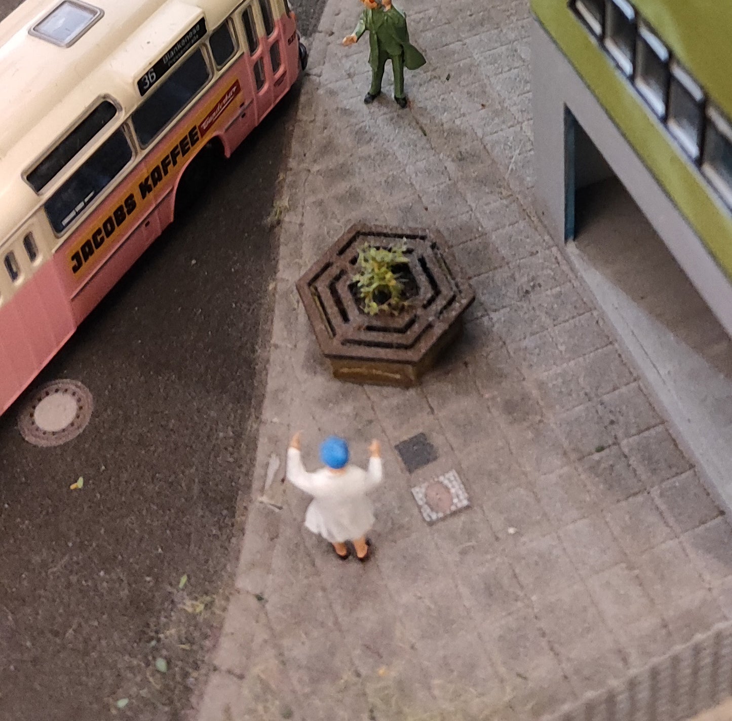 Schachtabdeckungen Kanaldeckel Gullis Bogen 2 in 1:87 Spur H0 selbstklebend | MZ00000037