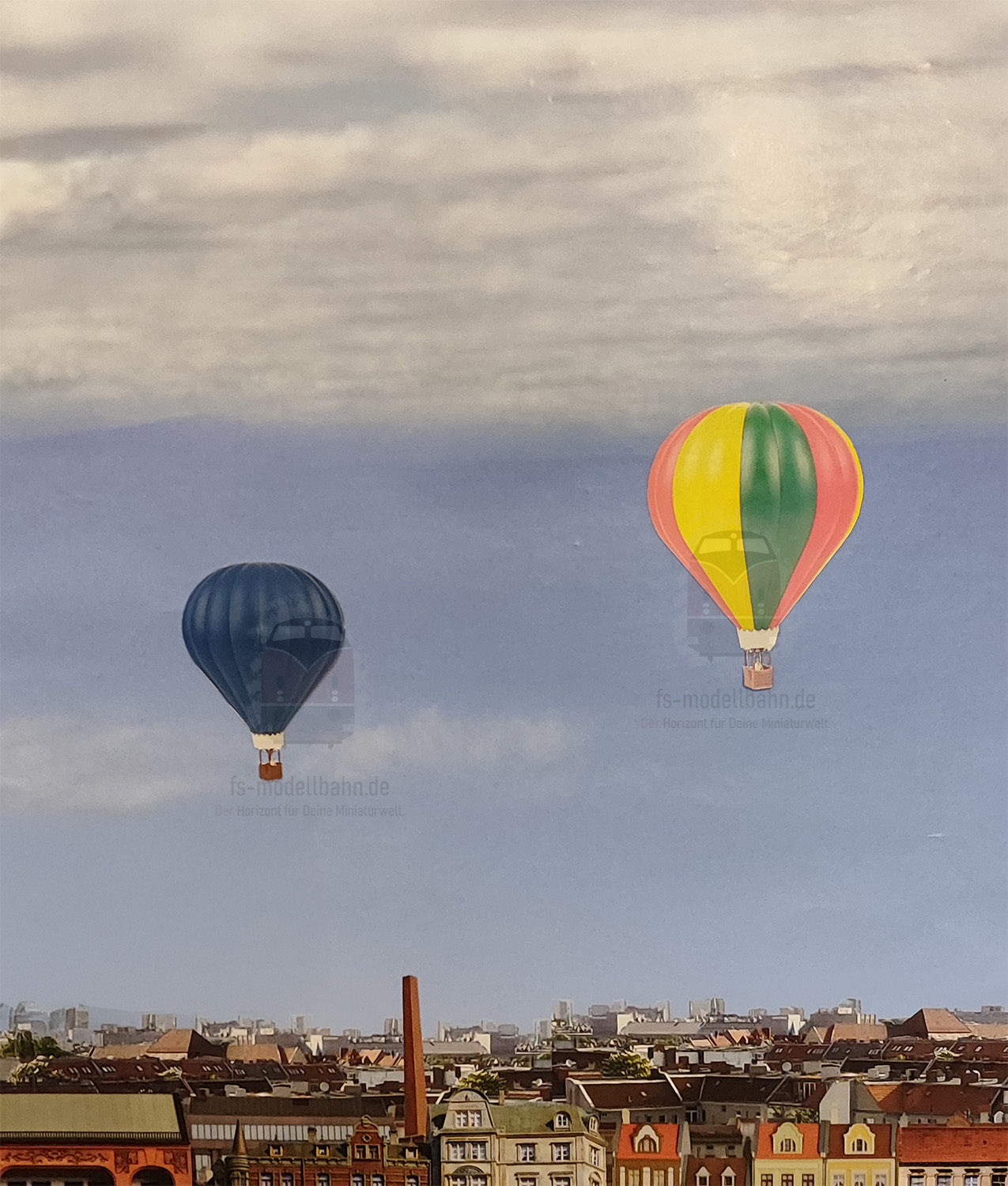 Heißluftballons als Ergänzung zu jedem Modellbahnhintergrund Spur H0 1zu87| KM00000101