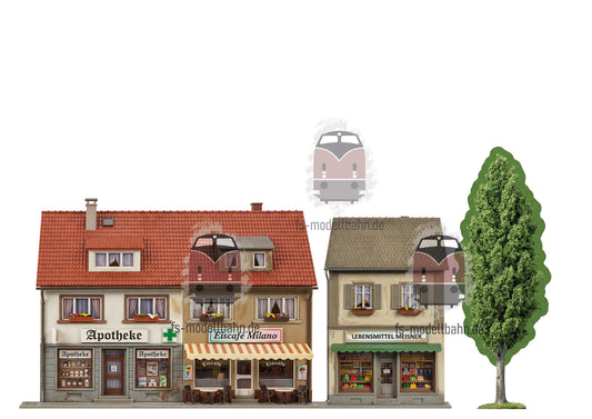 Modellbahnhintergrund zweigeschossige Gebäude Apotheke und Eiscafe Milano und Lebensmittelgeschäft und Baum H0 1zu87 KM00000086